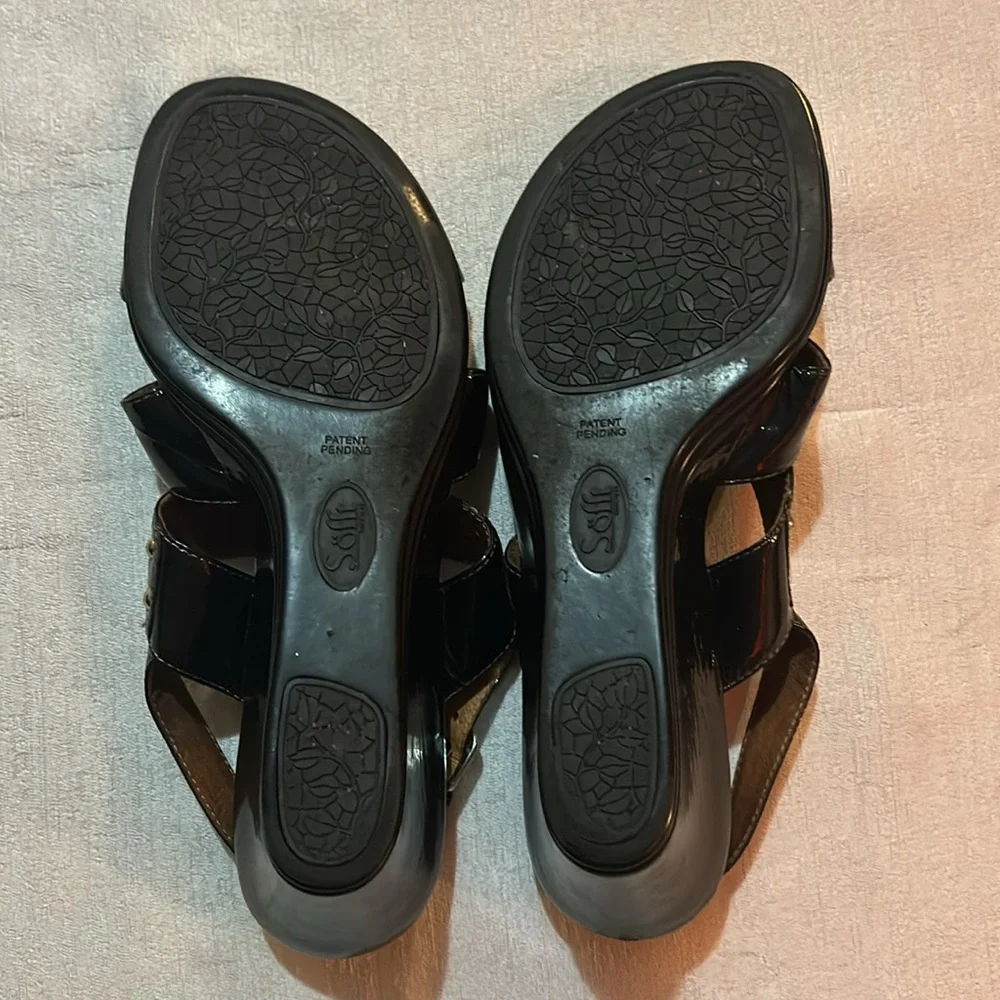 Sofft Patent Leather Black Wedge Studded Sandals Comfort Size 10 Preowned